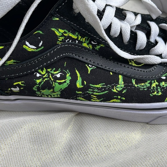 Vans Unisex NWT Old Skool Eyes In The Dark Glow In The Dark Sneakers 7M 8.5W - Picture 3 of 11
